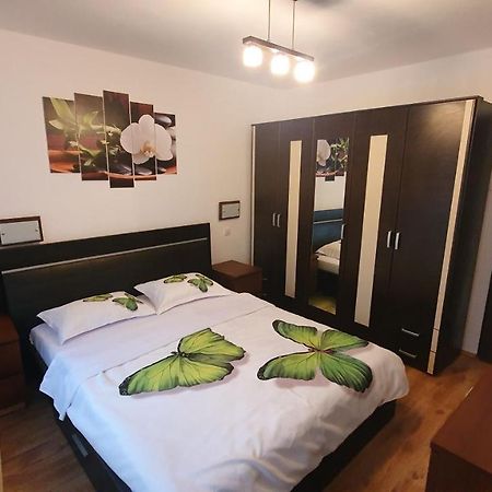 Apartament Cosbuc Baia Mare Exteriör bild